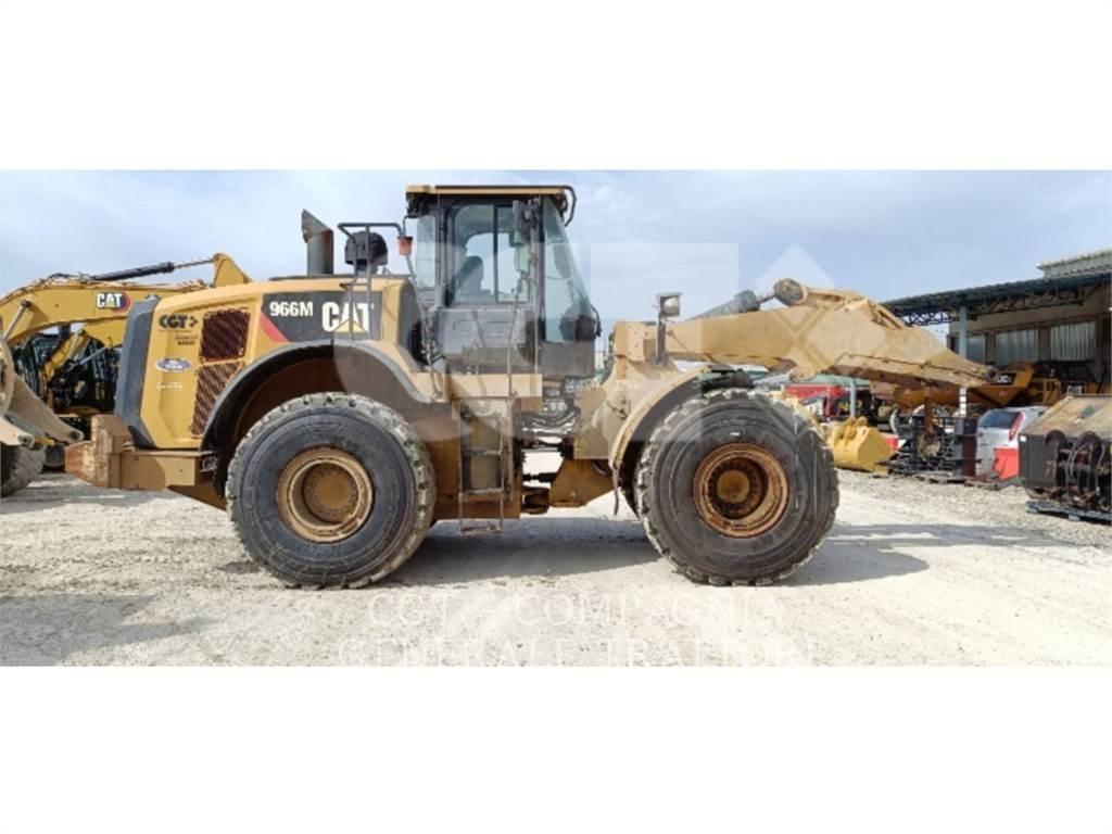 CAT 966M 輪胎式裝載機
