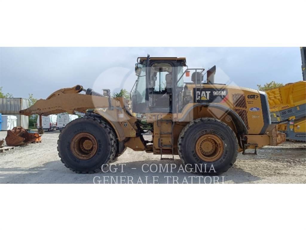 CAT 966M 輪胎式裝載機