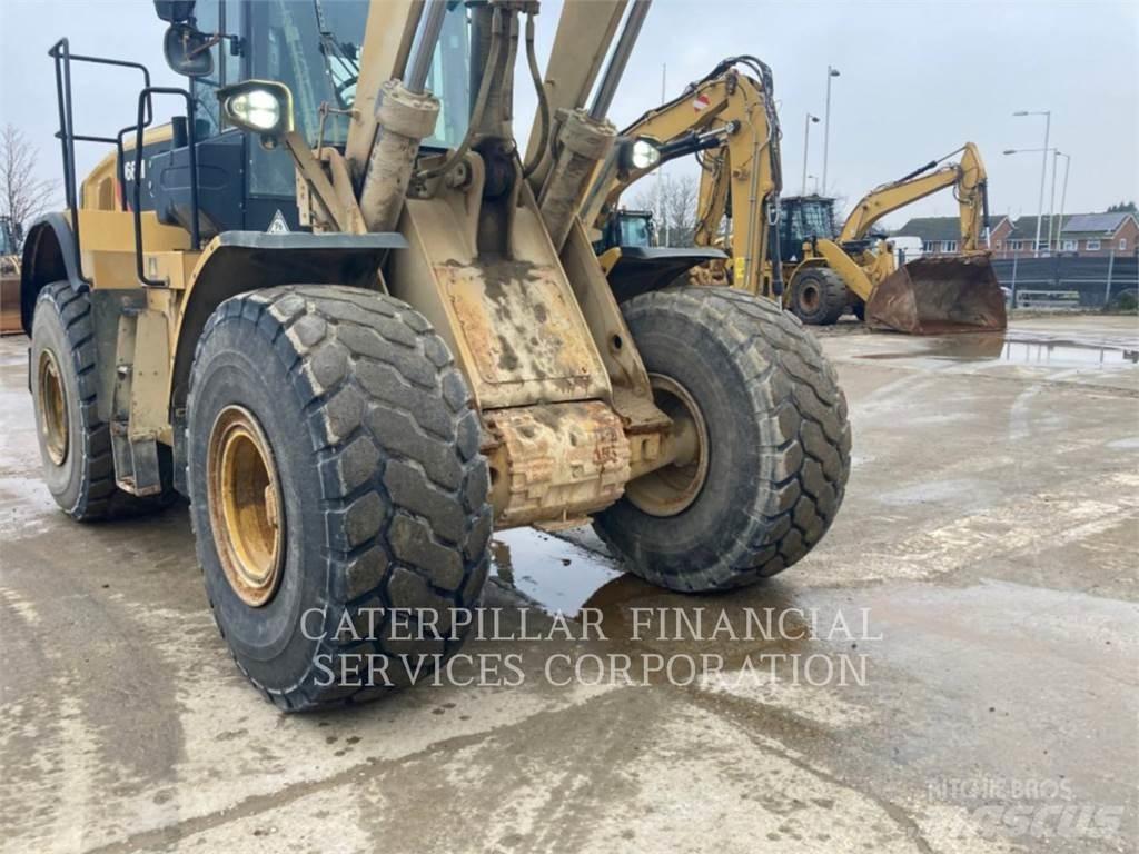 CAT 966M 輪胎式裝載機