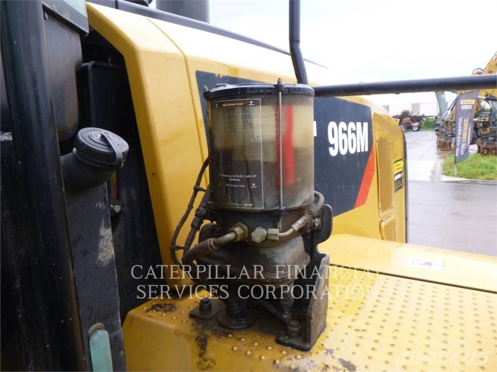 CAT 966M 輪胎式裝載機