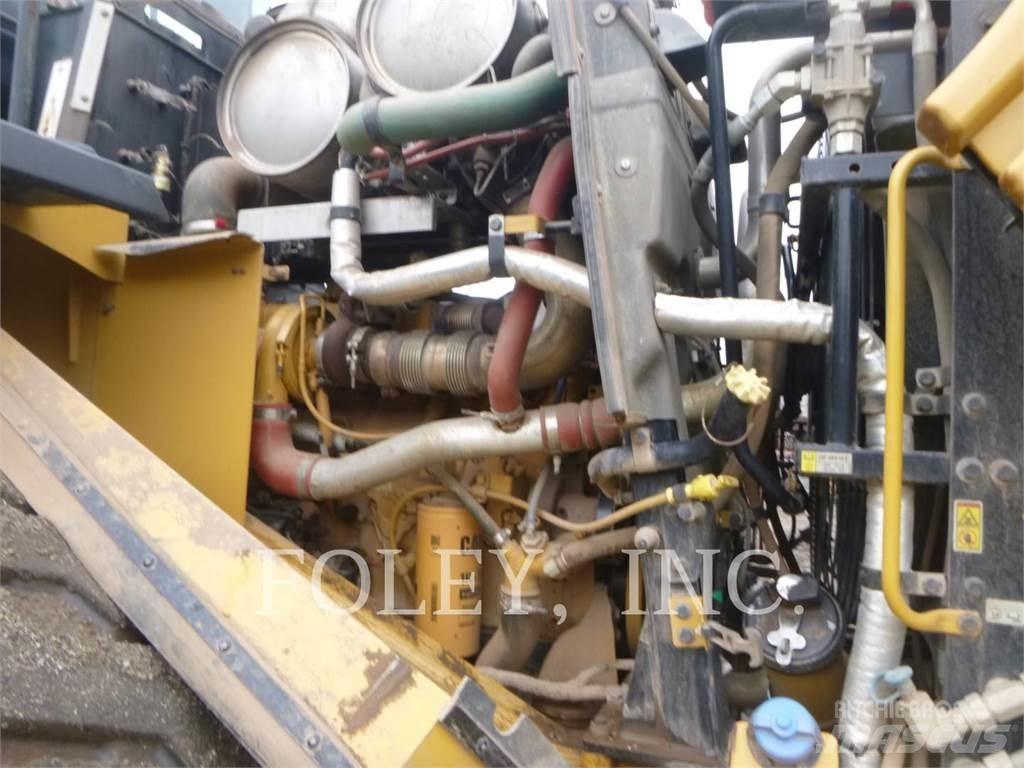 CAT 966M 輪胎式裝載機