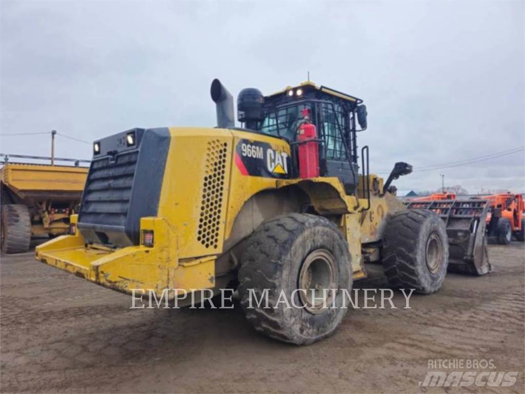 CAT 966M 輪胎式裝載機