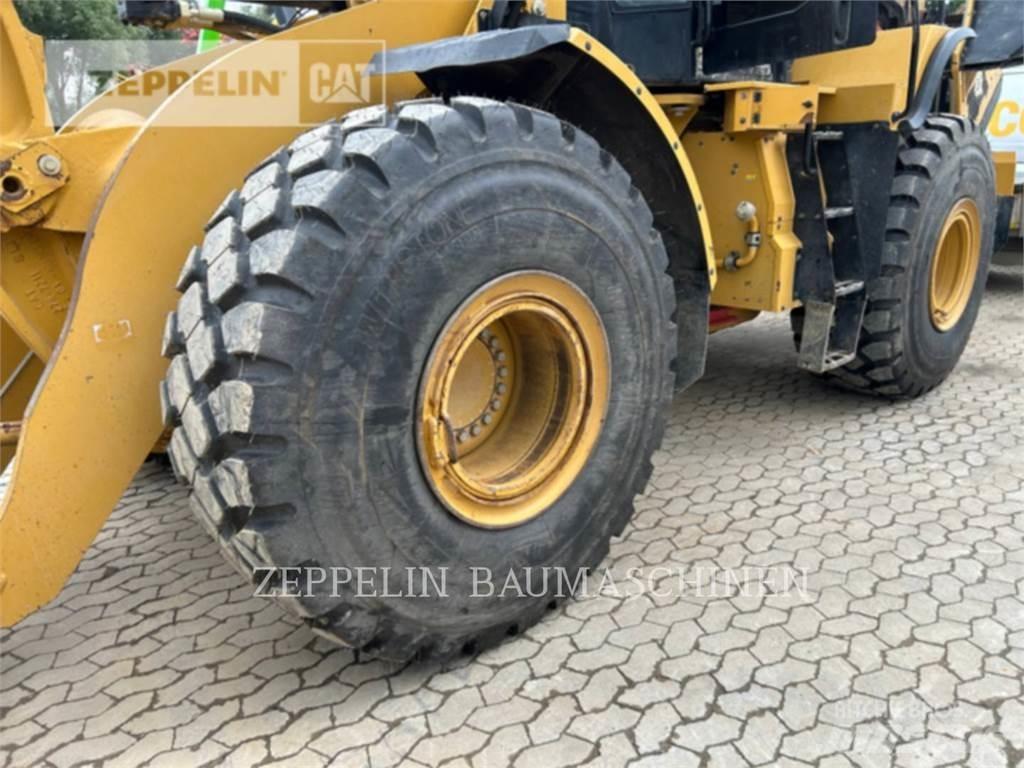 CAT 966M 輪胎式裝載機