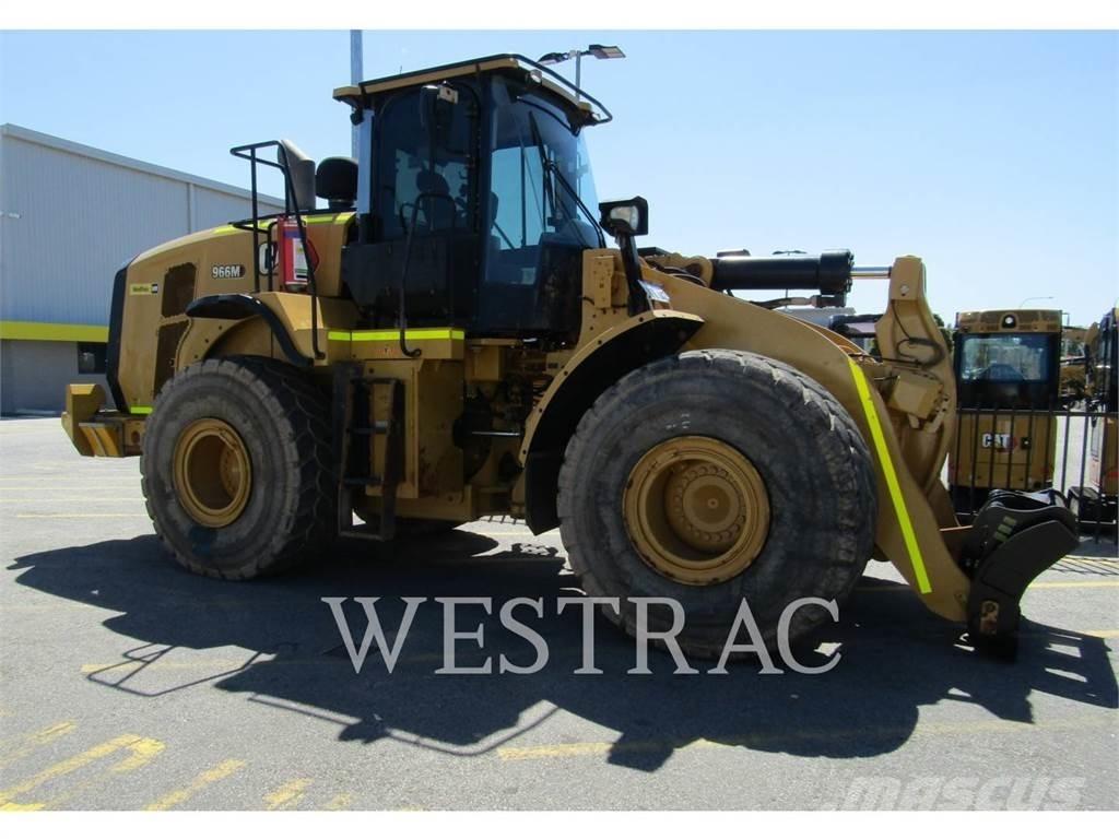 CAT 966M 輪胎式裝載機
