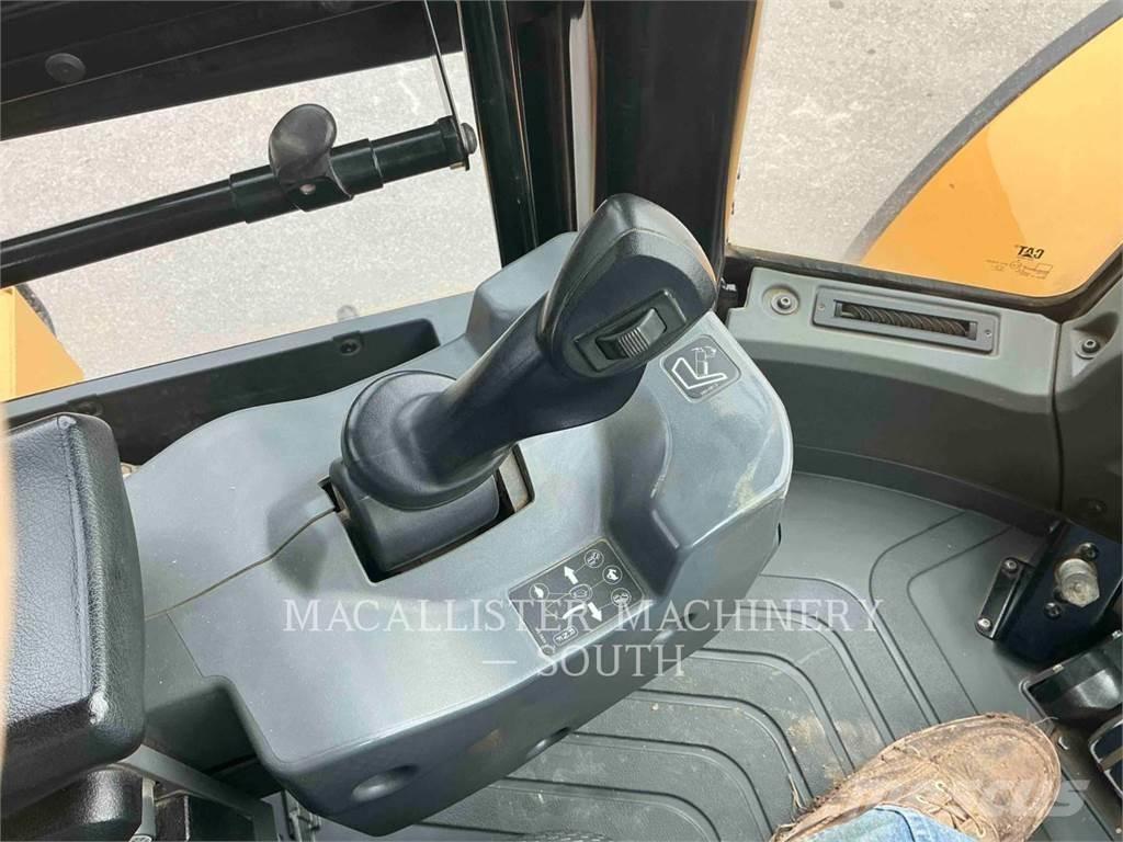 CAT 966M 輪胎式裝載機
