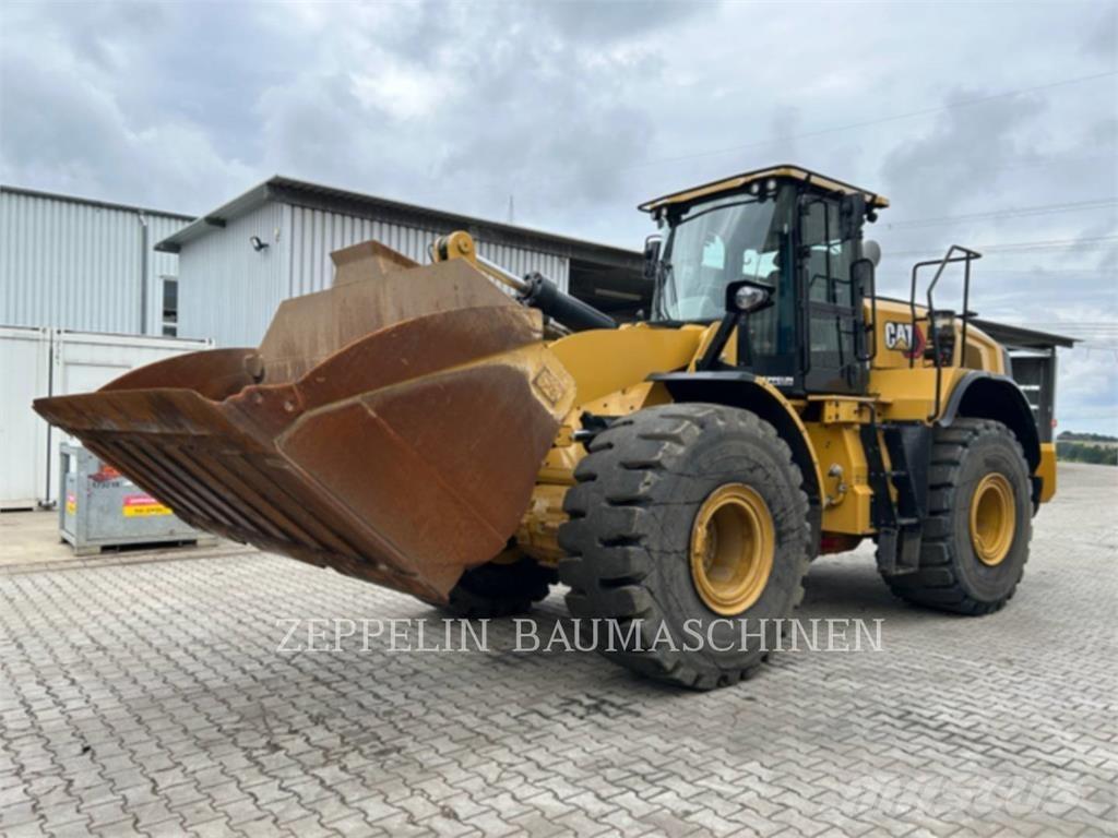 CAT 966M 輪胎式裝載機