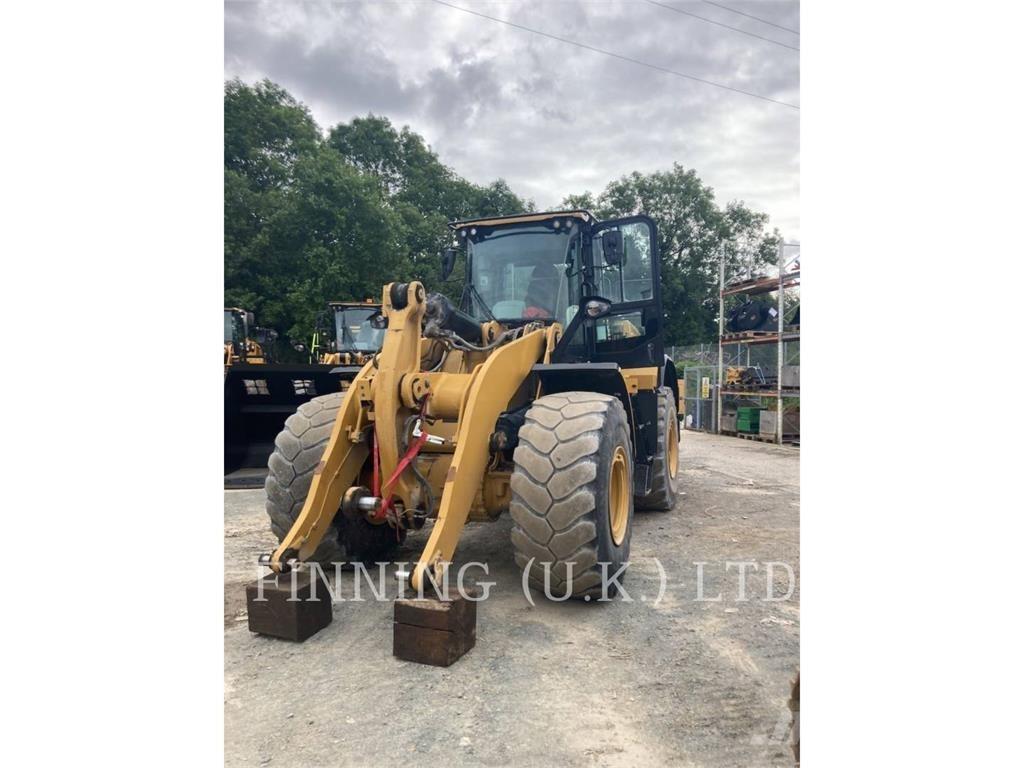 CAT 966M 輪胎式裝載機