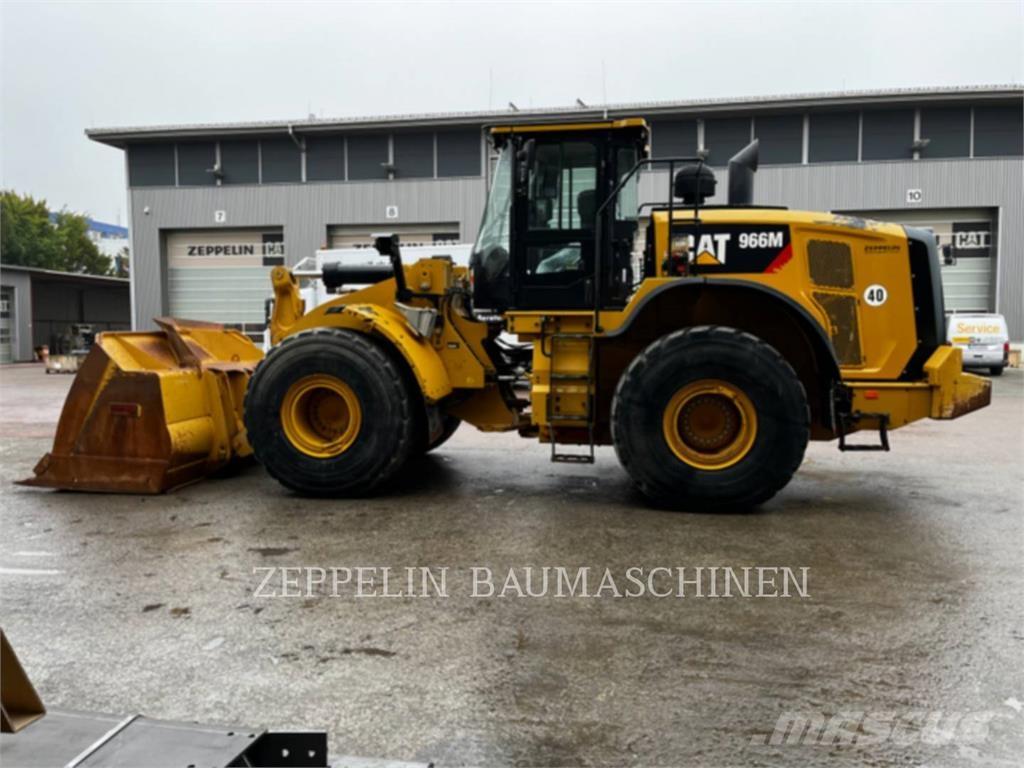 CAT 966M 輪胎式裝載機