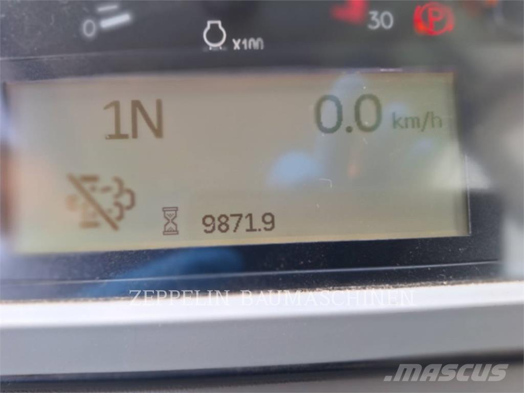 CAT 966M 輪胎式裝載機