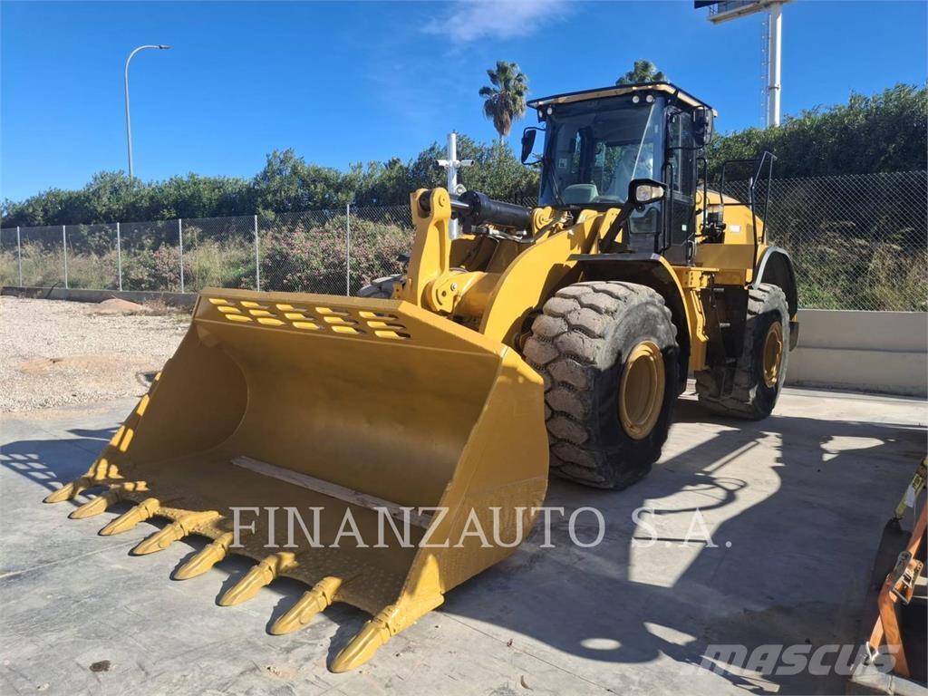 CAT 966M 輪胎式裝載機