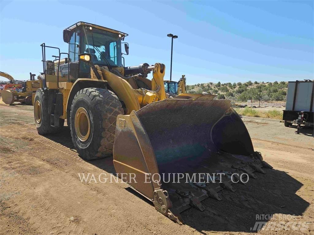 CAT 966M 輪胎式裝載機