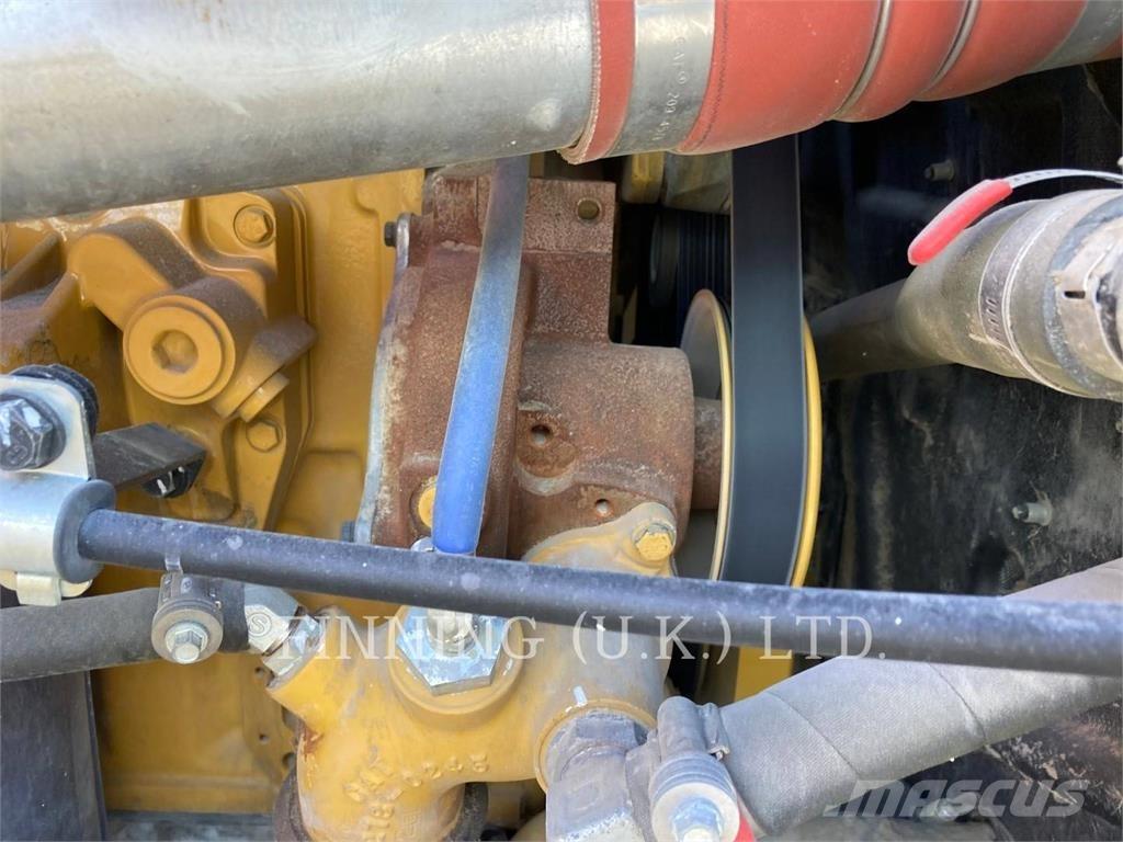 CAT 966M HL 輪胎式裝載機