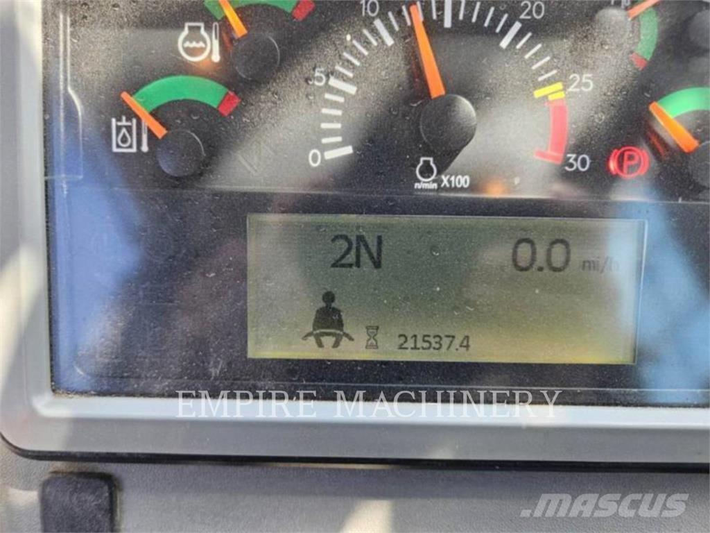 CAT 966M WH 輪胎式裝載機