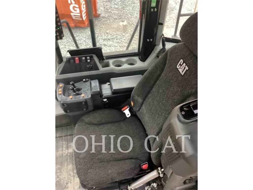 CAT 966M XE 輪胎式裝載機