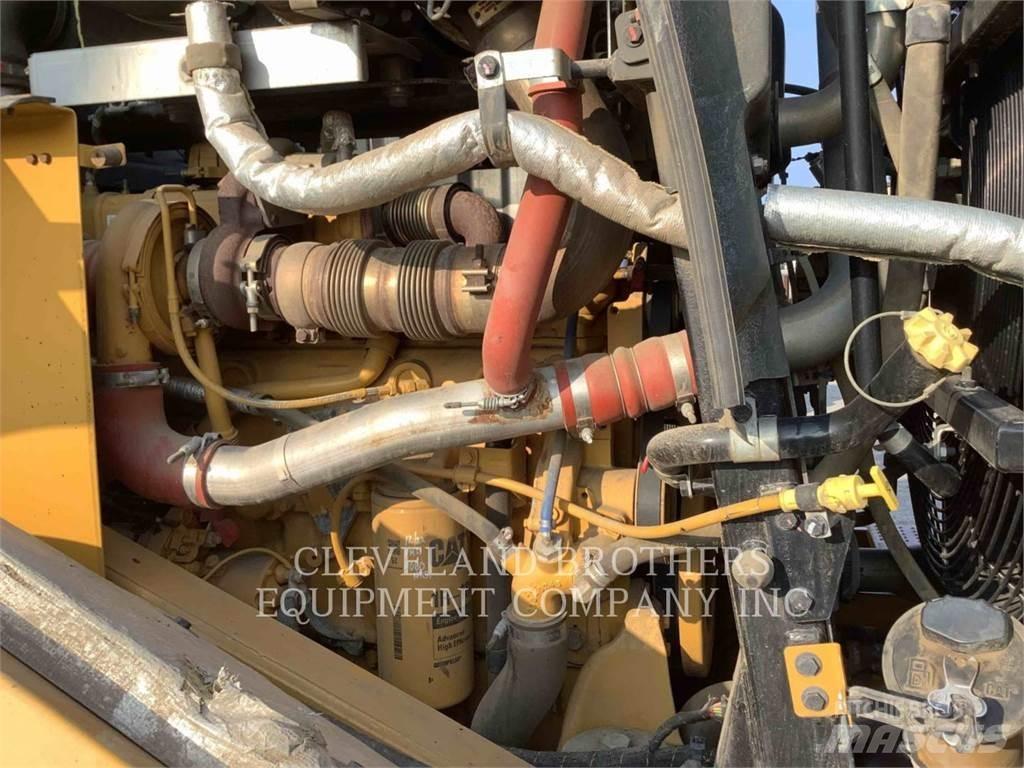 CAT 966M XE 輪胎式裝載機