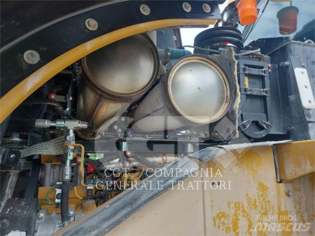 CAT 966M XE 輪胎式裝載機