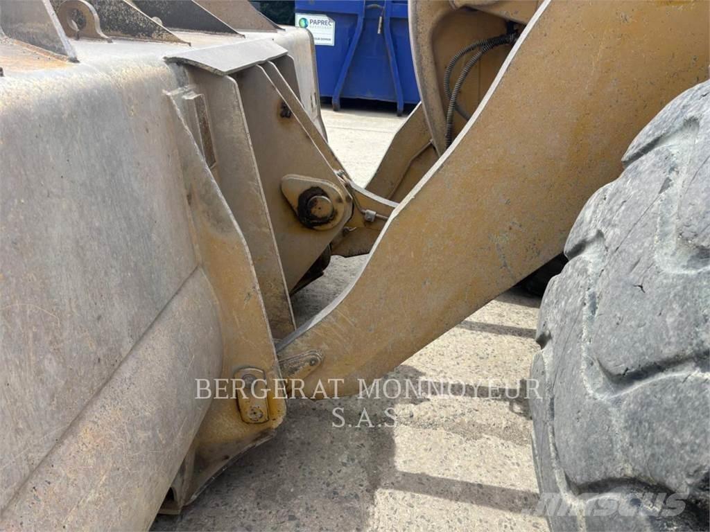 CAT 966M XE 輪胎式裝載機