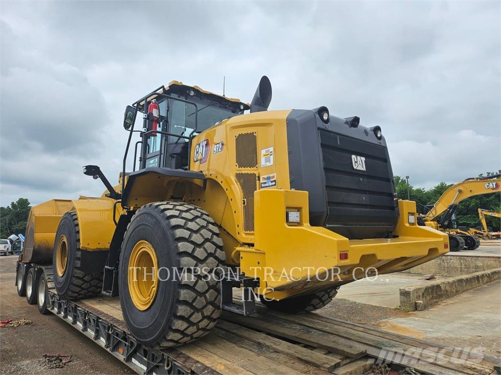 CAT 972 輪胎式裝載機