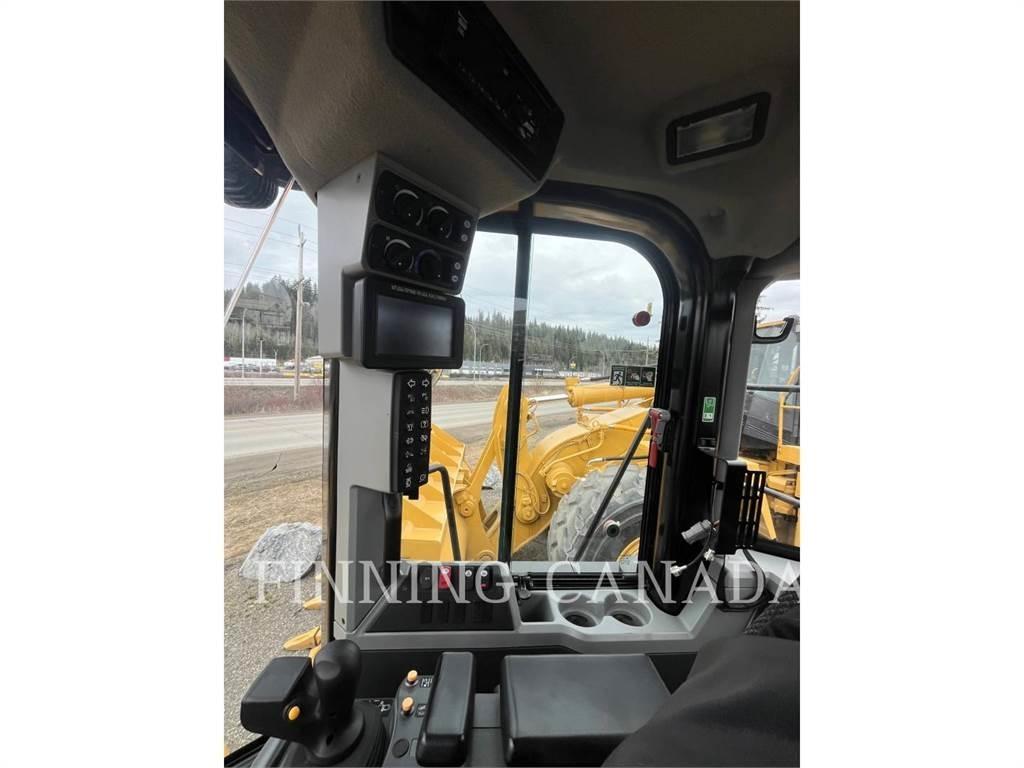 CAT 972 MXE 輪胎式裝載機