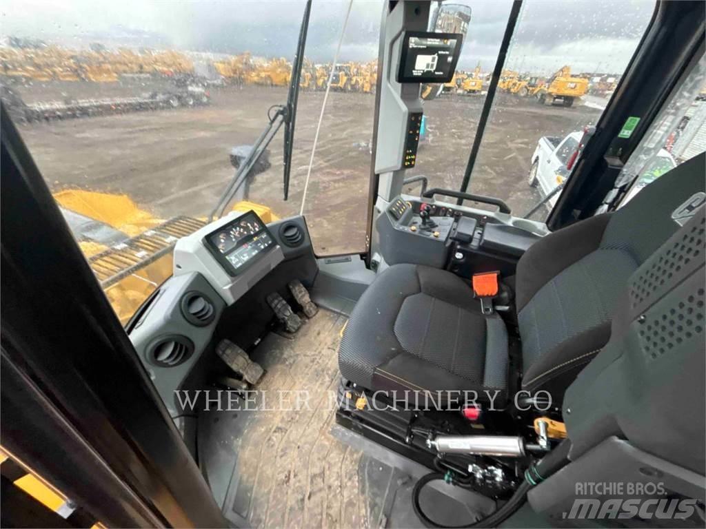 CAT 972 QC 輪胎式裝載機
