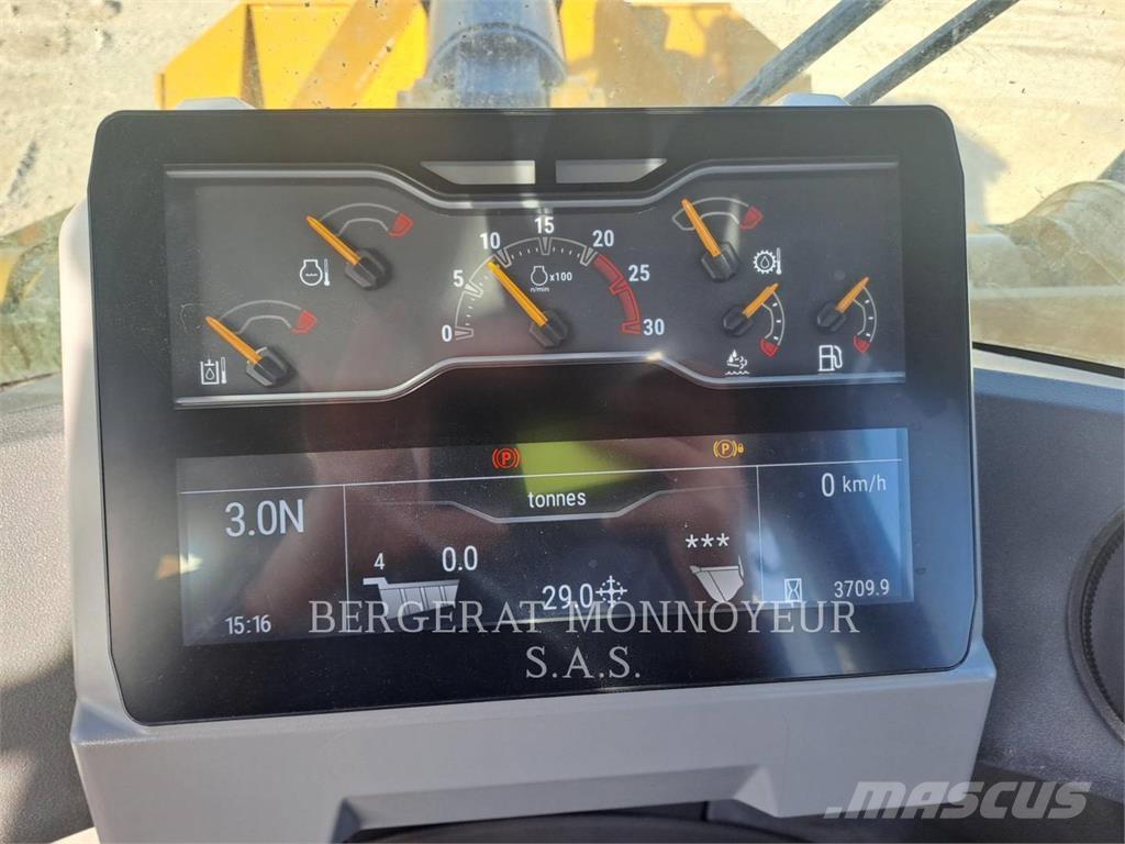 CAT 972 XE 輪胎式裝載機