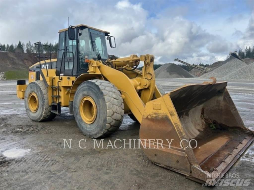 CAT 972G 輪胎式裝載機