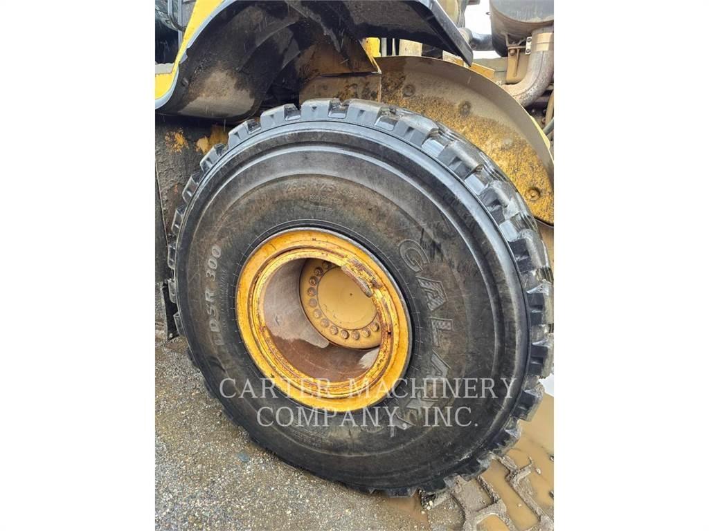 CAT 972H 輪胎式裝載機