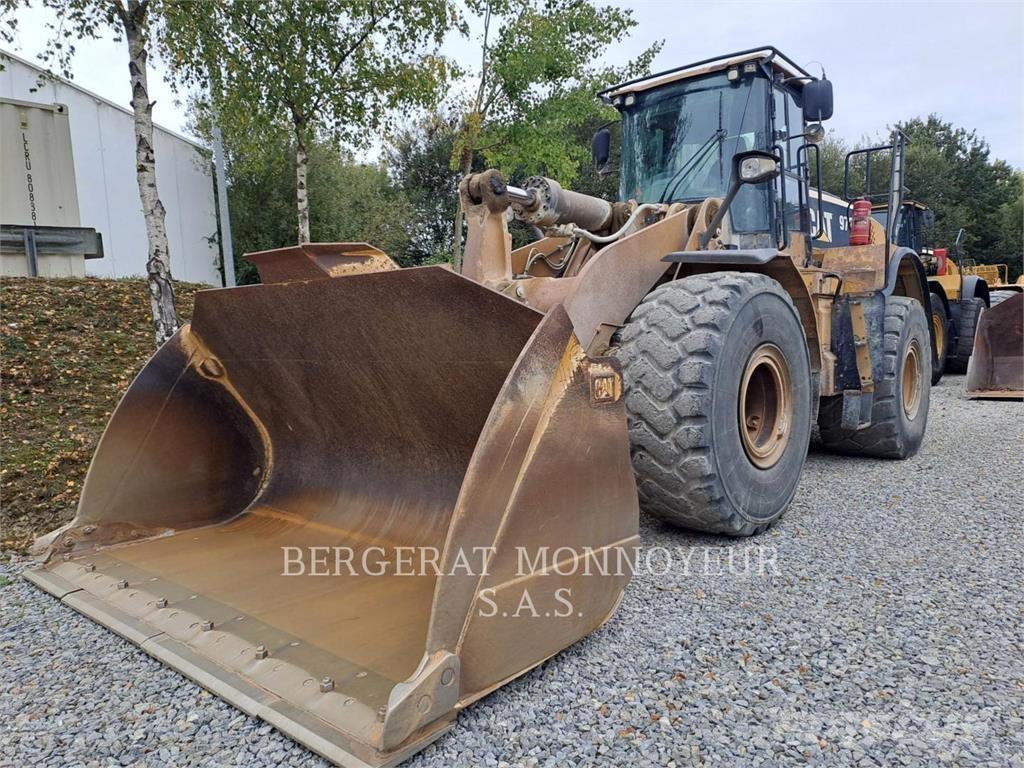 CAT 972K 輪胎式裝載機