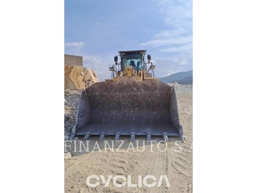CAT 972K 輪胎式裝載機