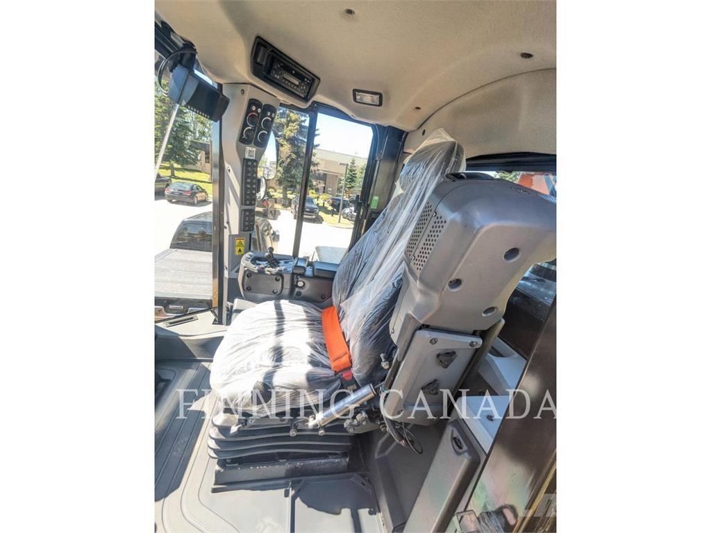 CAT 972K 輪胎式裝載機