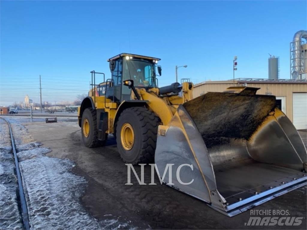 CAT 972M 輪胎式裝載機