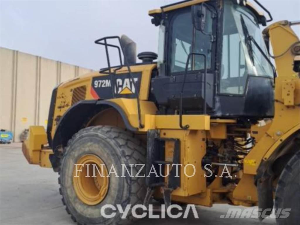 CAT 972M 輪胎式裝載機