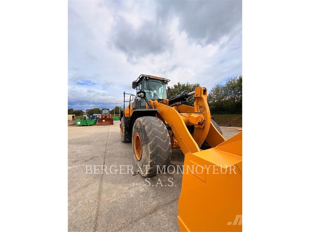 CAT 972M 輪胎式裝載機