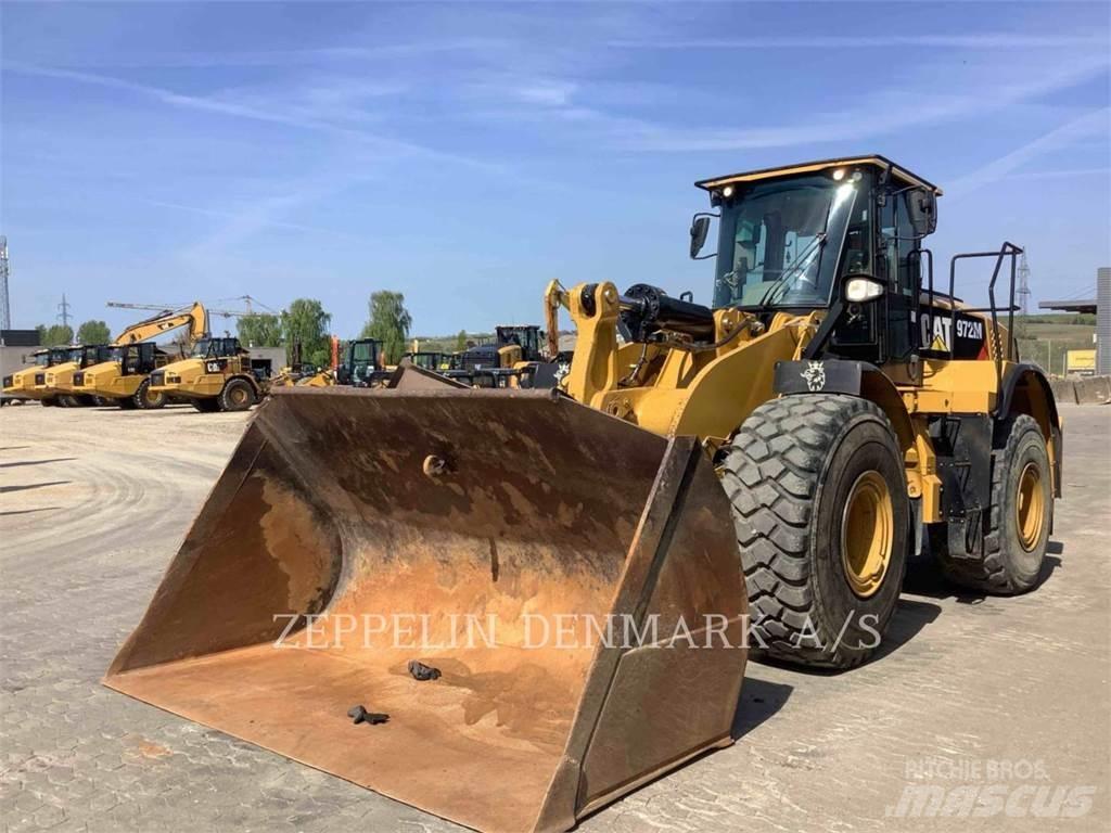 CAT 972M 輪胎式裝載機