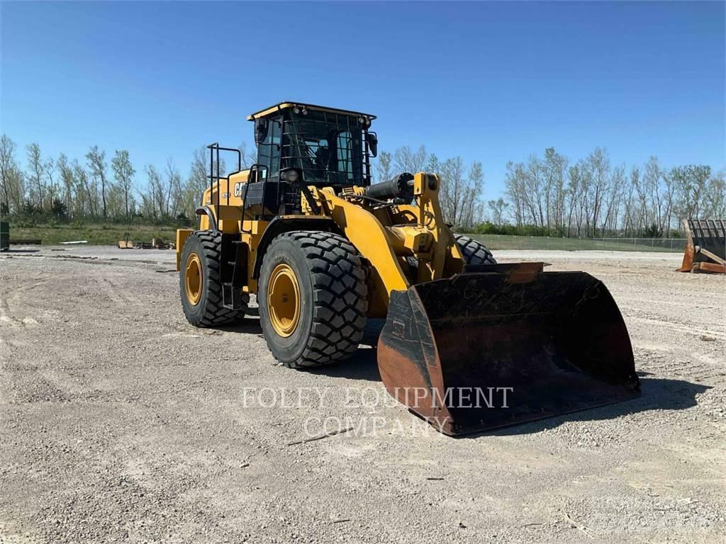 CAT 972M 輪胎式裝載機