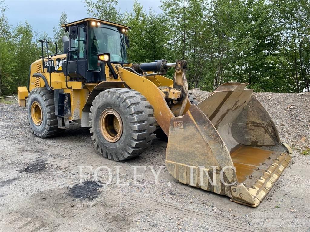 CAT 972M 輪胎式裝載機