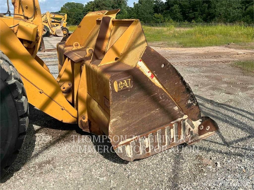 CAT 972M 輪胎式裝載機