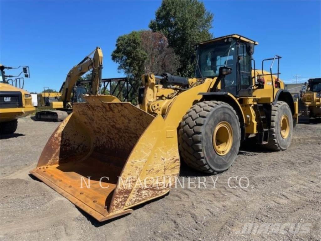 CAT 972M 輪胎式裝載機