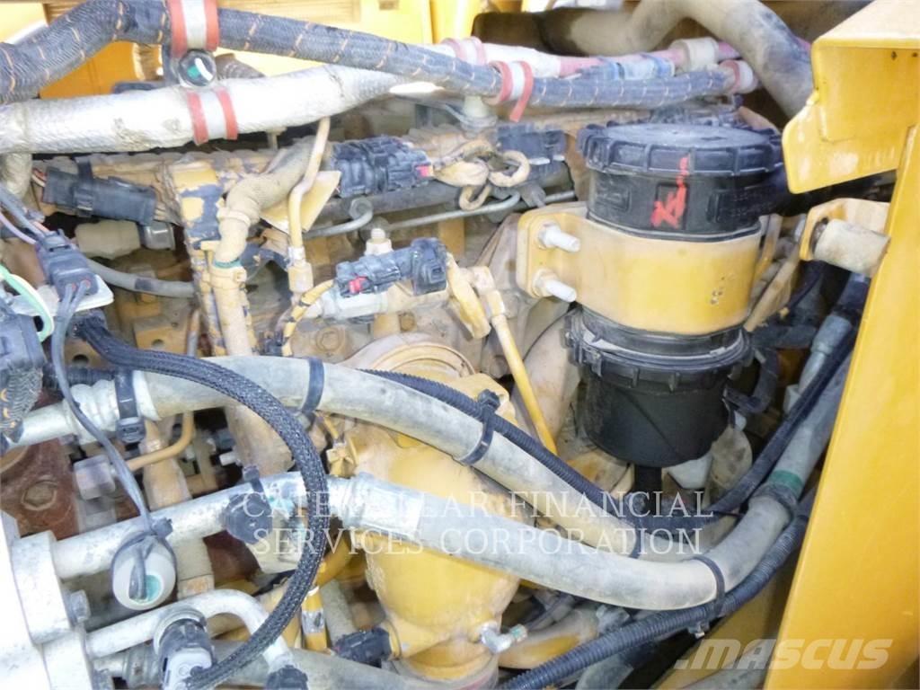 CAT 972MXE 輪胎式裝載機