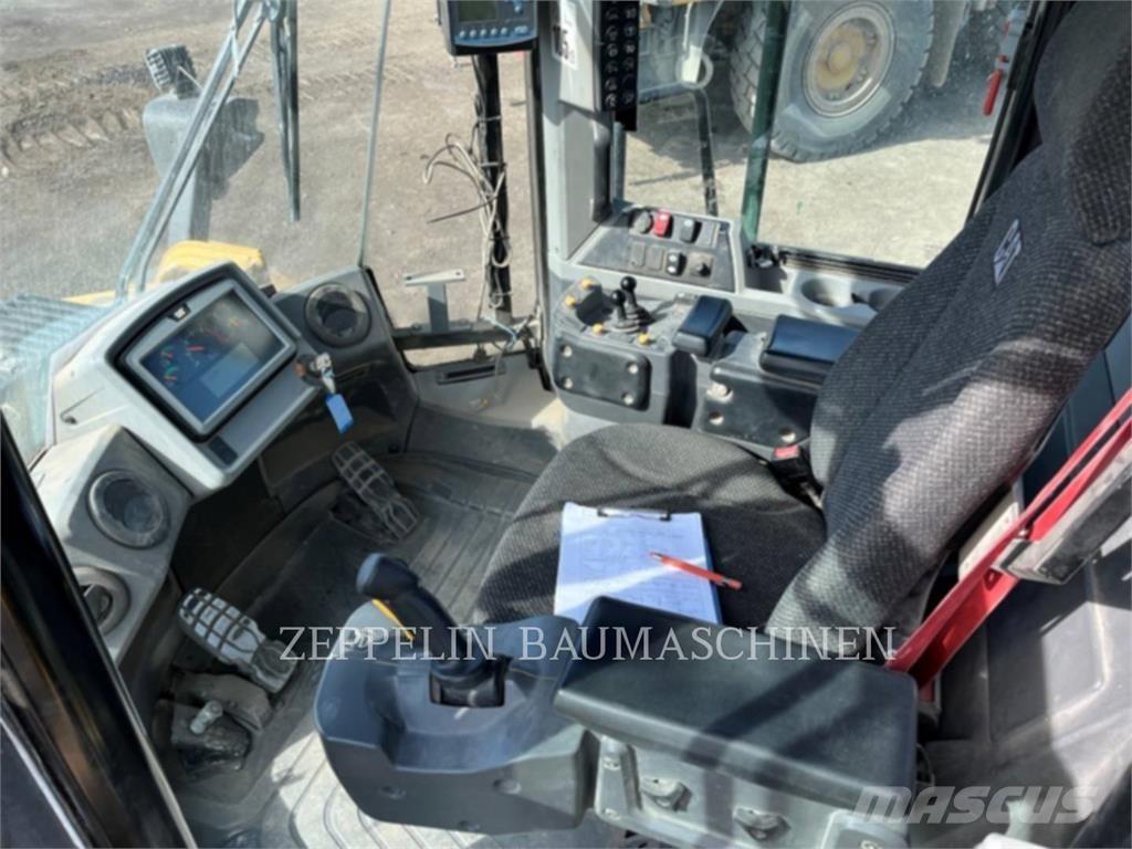 CAT 972MXE 輪胎式裝載機