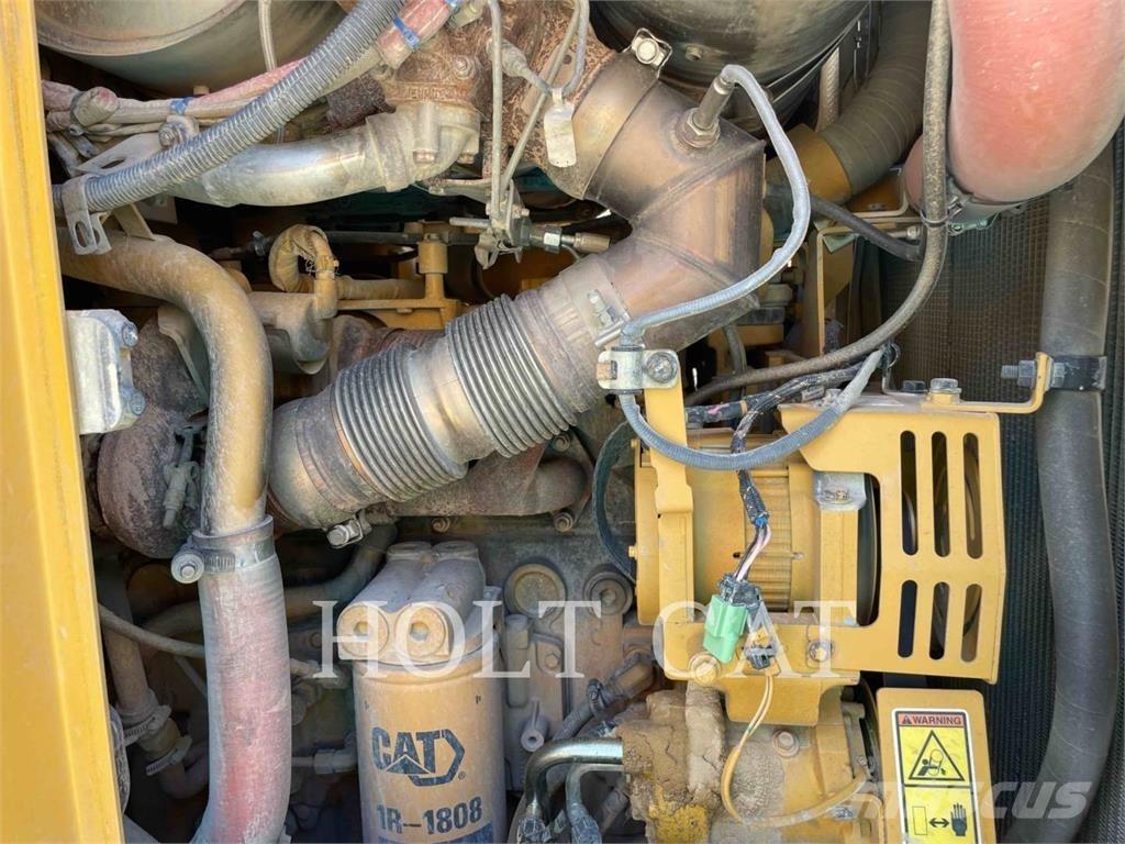CAT 973K 推土機