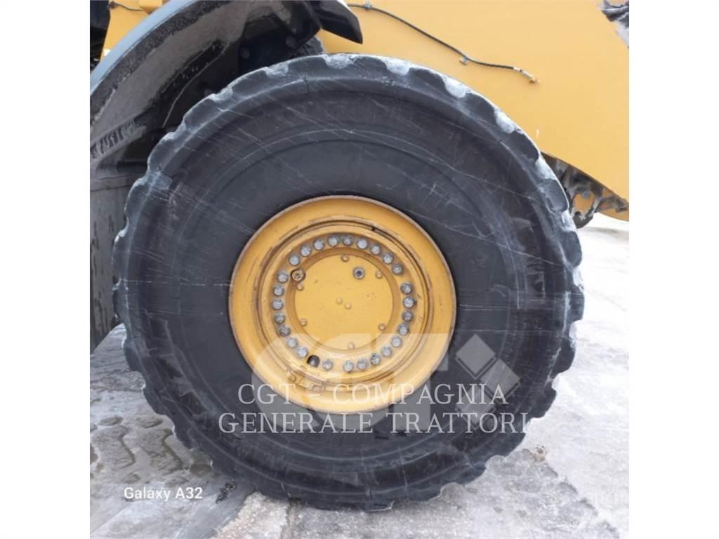 CAT 980M 輪胎式裝載機