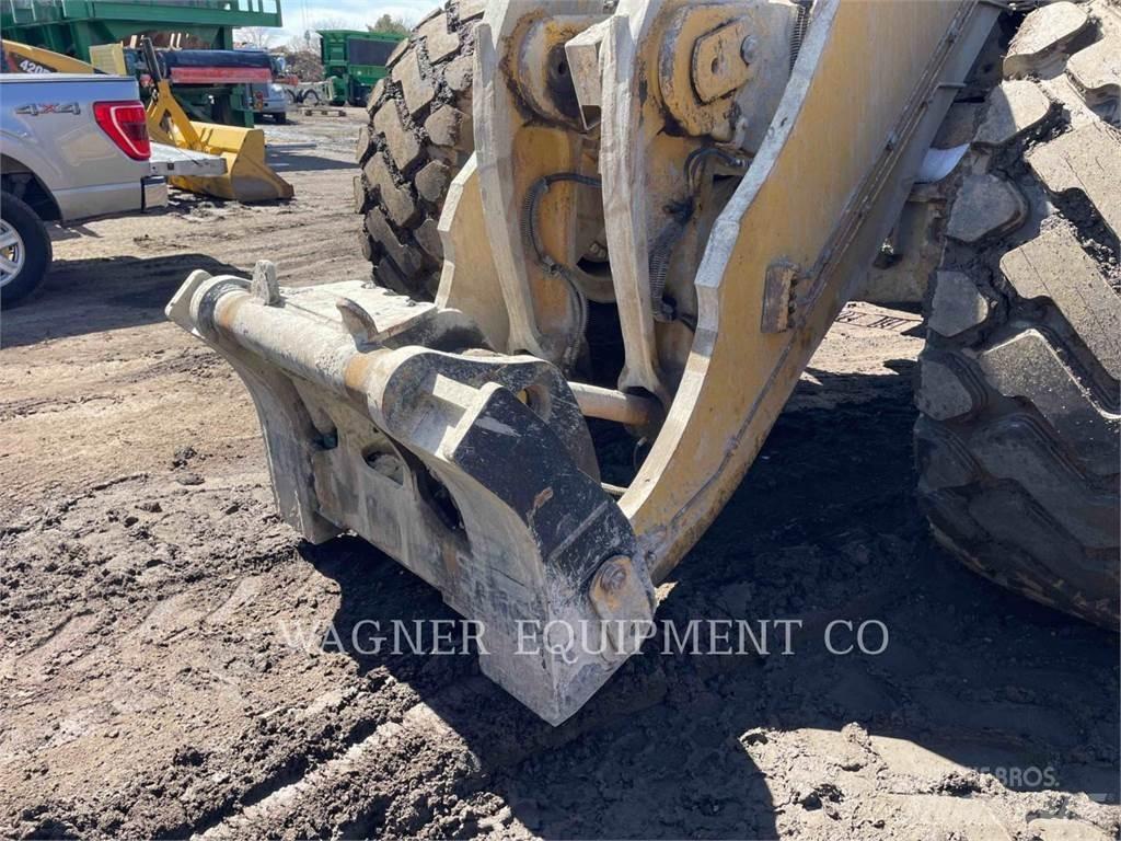 CAT 980M 輪胎式裝載機