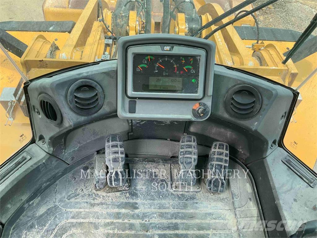CAT 980M 輪胎式裝載機