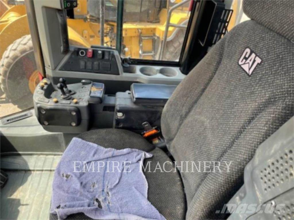 CAT 980M 輪胎式裝載機
