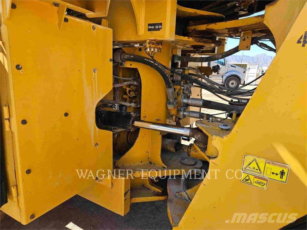 CAT 980M AG 輪胎式裝載機