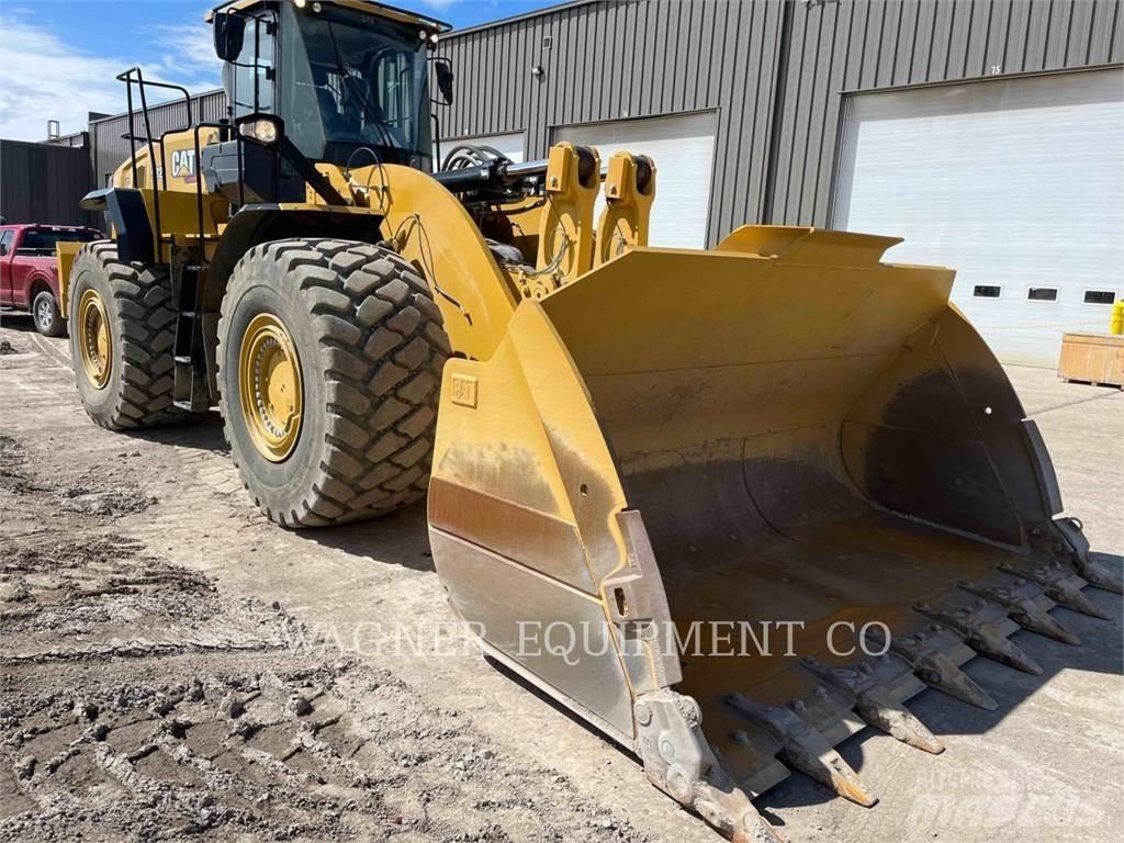 CAT 982 輪胎式裝載機