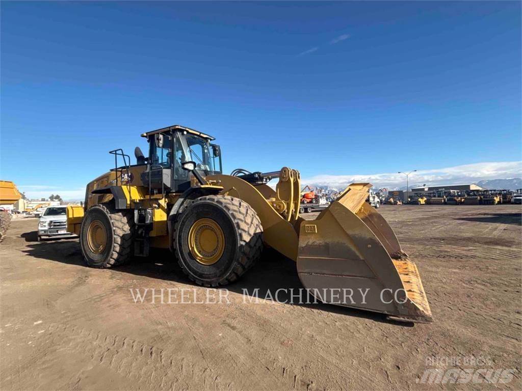 CAT 982 輪胎式裝載機