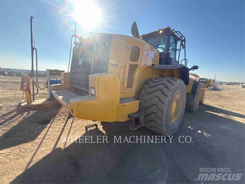 CAT 982 輪胎式裝載機