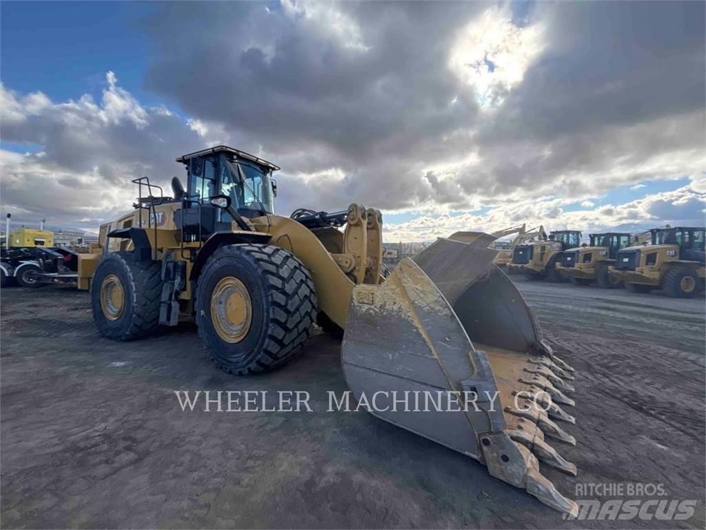 CAT 982 輪胎式裝載機